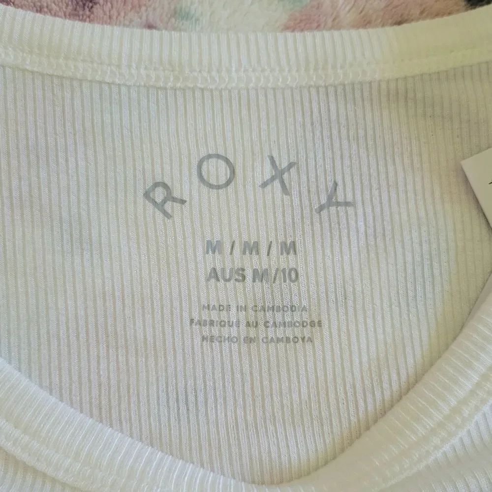 Roxy Frozen❄️ Day Ribbed Tee👕 - NWT - Picture 4 of 13